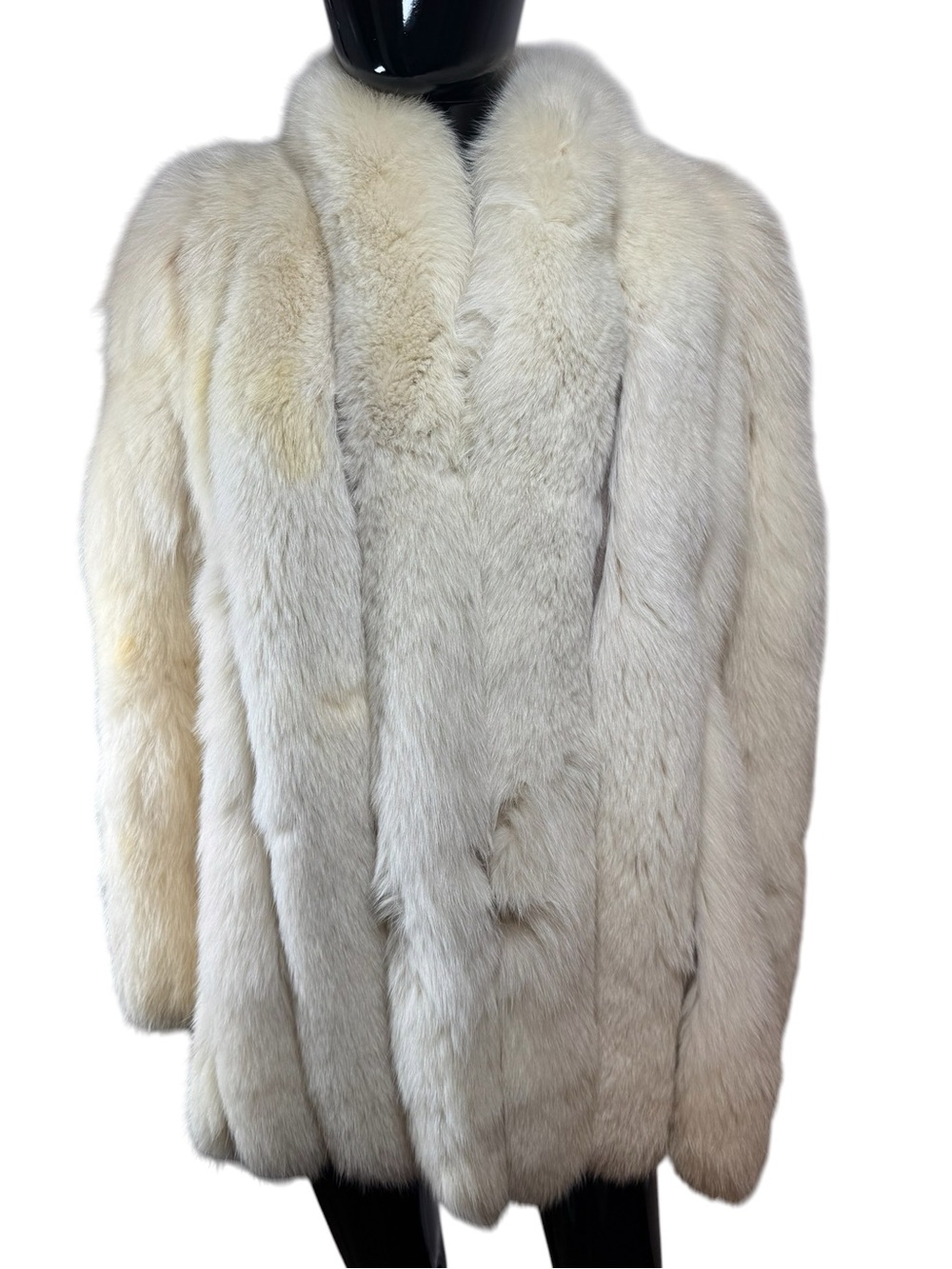 Luxury SAGA FOX Genuine Fox Fur Coat – Cream White Spotted – Oversized Glamour